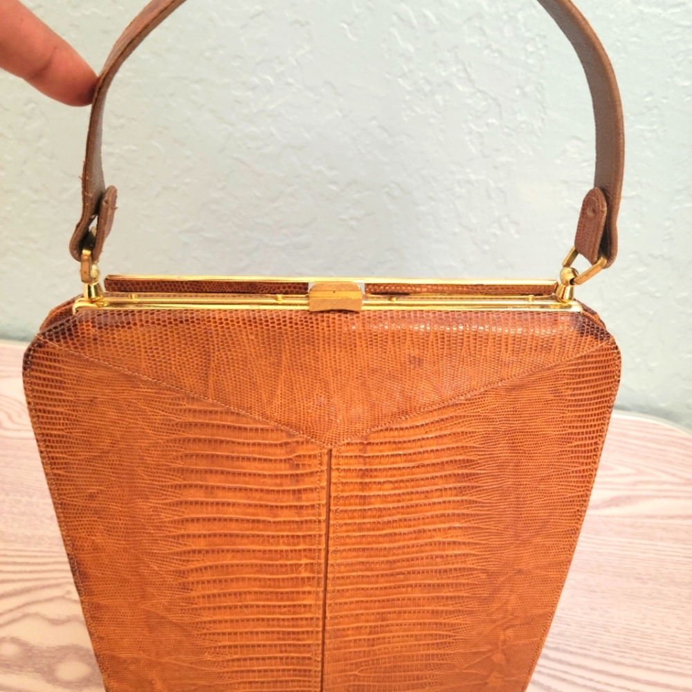 Vintage Sydney California alligator handbag excellent condition